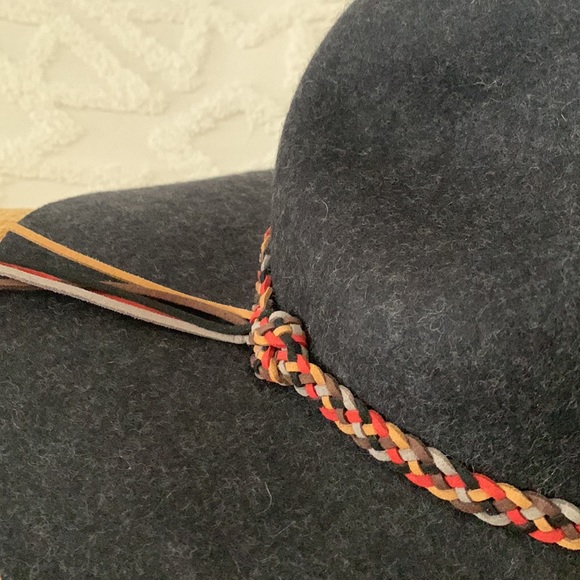 C & C adjustable wool hat - Picture 2 of 4